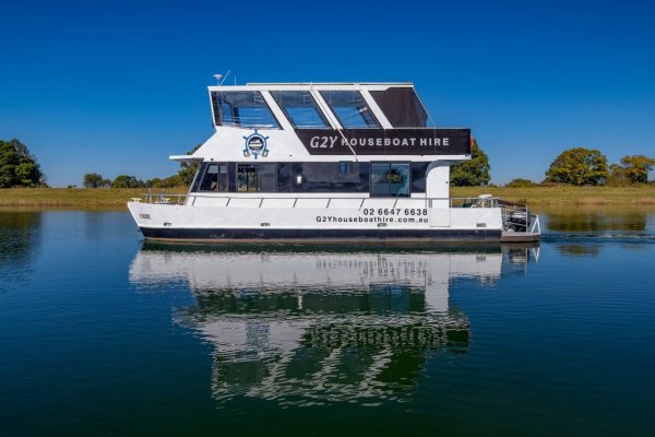 Grafton 2 Yamba Houseboat Hire