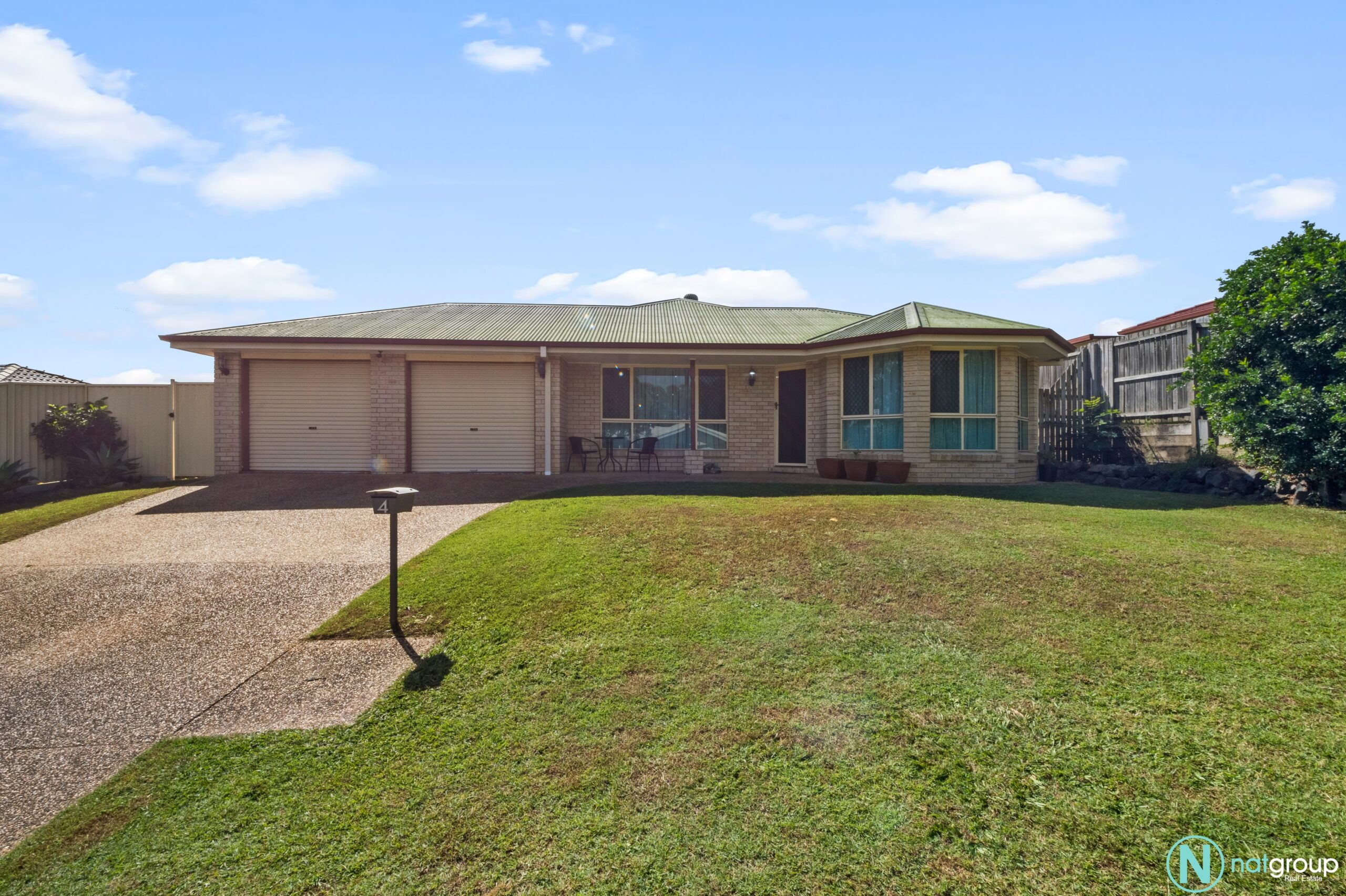 »UPPER COOMERA Sales and Rentals
